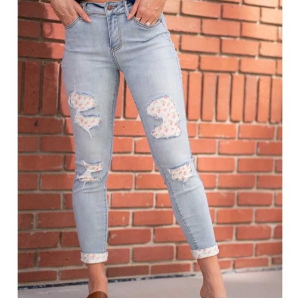 Judy Blue Peek A Bloom Floral Patch Skinny Jean Denim Floral Cuff 9/29 #JB8844